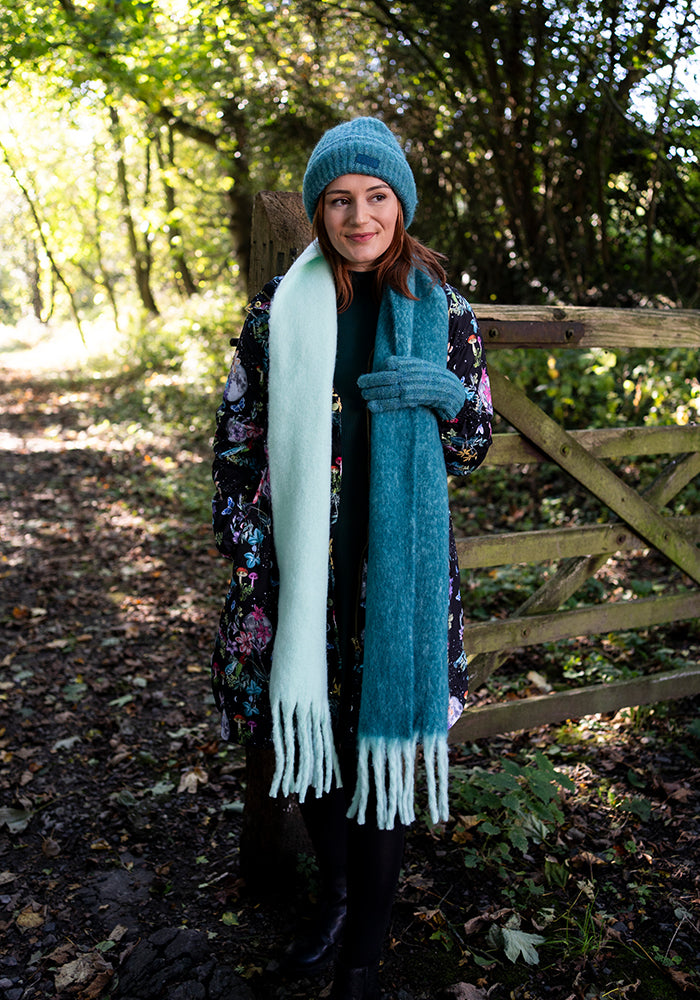 Teal Knitted Long Length Gloves